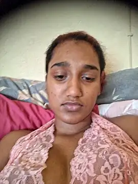 Snapshot of indianpink_lips chatting on December 16, 2025, 2:10 pm indianpink lips online show from December 16, 2025, 2:10 pm