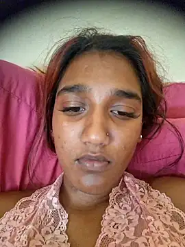 Snapshot of indianpink_lips chatting on February 6, 2026, 12:12 pm indianpink lips online show from February 6, 2026, 12:12 pm