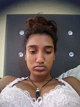 Snapshot of indianpink_lips chatting on February 21, 2026, 12:51 pm indianpink lips online show from February 21, 2026, 12:51 pm