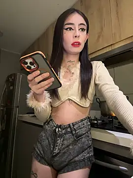 Snapshot of candycami19 chatting on March 19, 2025, 11:28 am candycami19 online show from March 19, 2025, 11:28 am