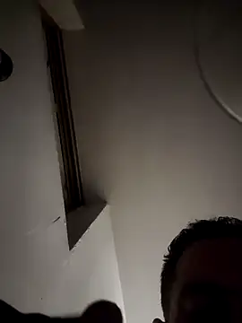 larcoeur online show from September 18, 2025, 7:50 pm