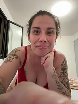 Lar0uch online show from March 10, 2025, 5:50 pm