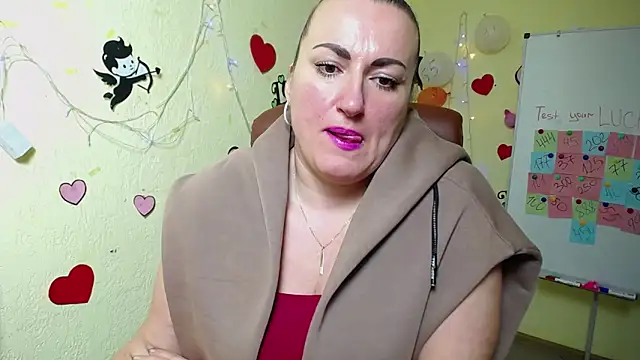 DianaMGG online show from February 27, 2025, 9:18 am