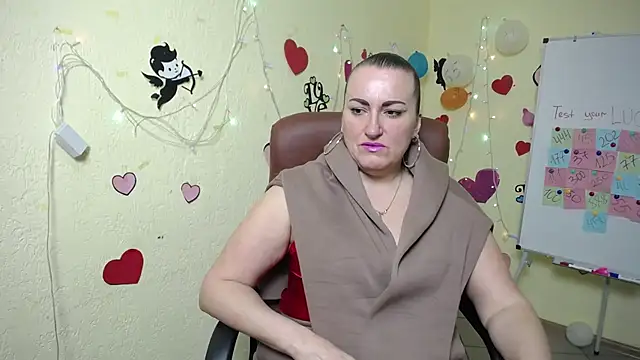 DianaMGG online show from March 1, 2025, 6:13 am