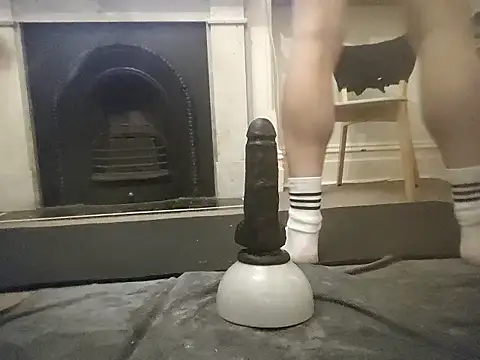 Snapshot of MystiqueRider chatting on October 18, 2025, 3:03 pm MystiqueRider online show from October 18, 2025, 3:03 pm