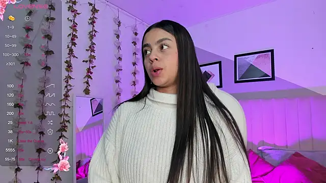 Bella walker  online show from November 27, 2025, 7:47 pm