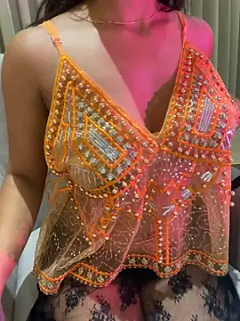 Snapshot of naughtysaraaa chatting on February 13, 2026, 6:02 am naughtysaraaa online show from February 13, 2026, 6:02 am