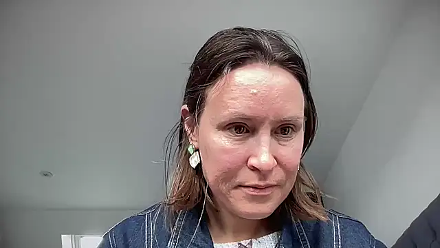 Snapshot of eatmypie69 chatting on November 3, 2025, 9:46 am eatmypie69 online show from November 3, 2025, 9:46 am