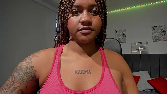 Snapshot of ZahraRose chatting on March 10, 2025, 11:45 am ZahraRose online show from March 10, 2025, 11:45 am