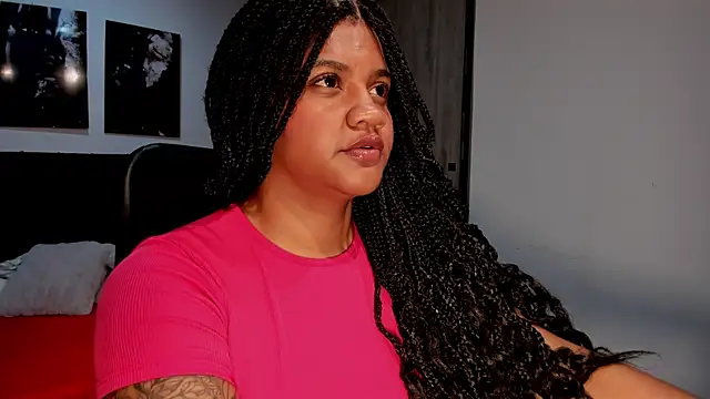 Snapshot of ZahraRose chatting on September 28, 2025, 12:23 pm ZahraRose online show from September 28, 2025, 12:23 pm