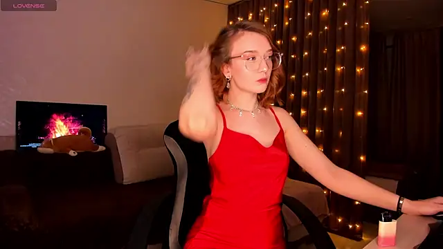 Snapshot of OnePunchGirl chatting on February 14, 2025, 9:53 pm OnePunchGirl online show from February 14, 2025, 9:53 pm