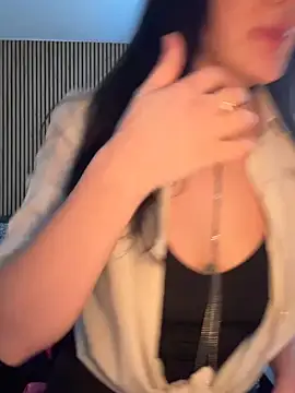 YoungHotMilf97 online show from February 3, 2026, 8:41 am