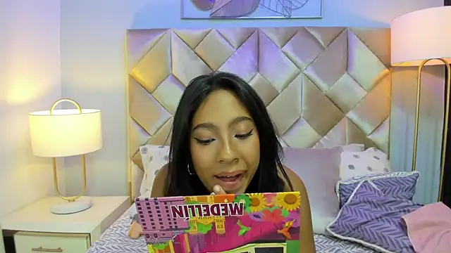 Snapshot of JasmineRoss_1 chatting on March 11, 2025, 1:16 am JasmineRoss 1 online show from March 11, 2025, 1:16 am
