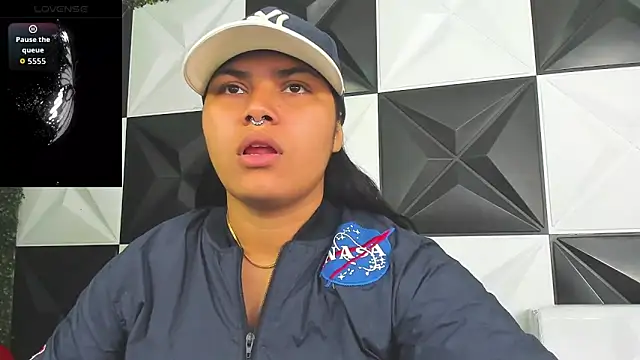 Snapshot of melany_rouse18 chatting on February 20, 2026, 1:13 am melany rouse18 online show from February 20, 2026, 1:13 am