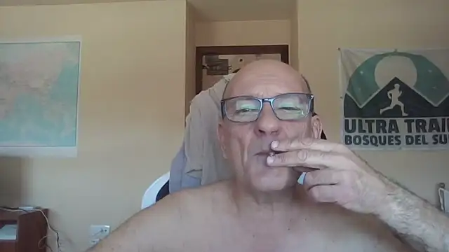 llopaco online show from April 19, 2026, 10:27 am