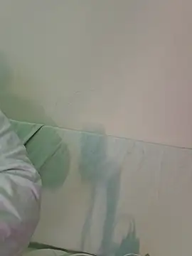 Snapshot of Loly2025 chatting on November 12, 2025, 2:26 am Loly2025 online show from November 12, 2025, 2:26 am