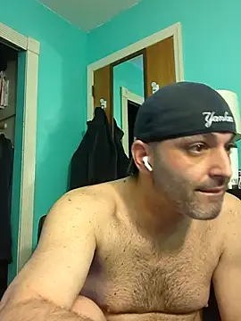 Snapshot of Novabear6996 chatting on March 9, 2025, 7:23 am Novabear6996 online show from March 9, 2025, 7:23 am