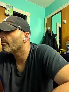 Snapshot of Novabear6996 chatting on March 4, 2025, 6:37 am Novabear6996 online show from March 4, 2025, 6:37 am