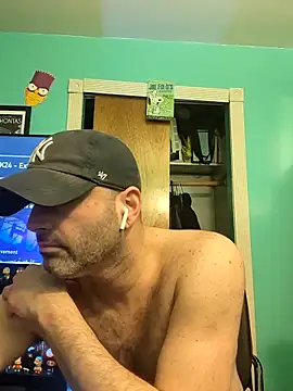 Snapshot of Novabear6996 chatting on March 19, 2025, 12:04 am Novabear6996 online show from March 19, 2025, 12:04 am