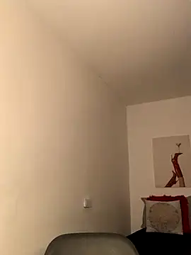 Dahiana Giil online show from November 11, 2025, 6:30 am