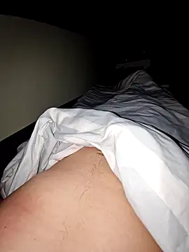 DerechteJunge online show from October 6, 2025, 4:35 am