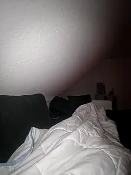 DerechteJunge online show from February 15, 2026, 2:34 am