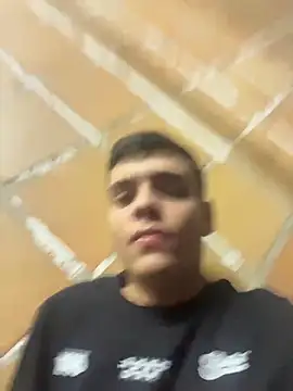 JacobRoberts1 online show from November 9, 2025, 8:51 am