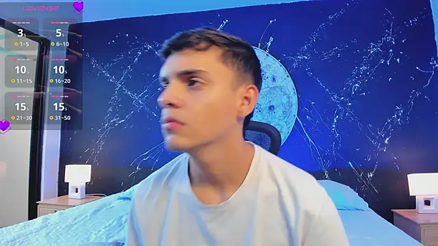 JacobRoberts1 online show from October 12, 2025, 7:48 pm