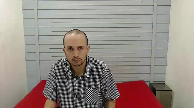 Snapshot of JhonTorres018 chatting on February 21, 2025, 7:10 pm JhonTorres018 online show from February 21, 2025, 7:10 pm