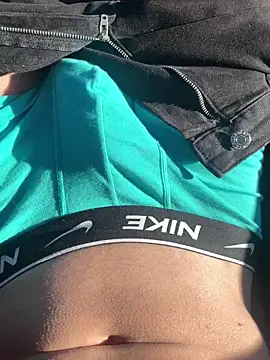 Snapshot of tiago499 chatting on March 11, 2025, 8:52 am tiago499 online show from March 11, 2025, 8:52 am