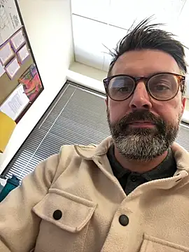 Snapshot of plaintreebull chatting on February 24, 2026, 9:04 pm plaintreebull online show from February 24, 2026, 9:04 pm