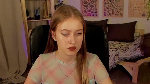 EveMundie online show from March 20, 2025, 1:26 pm