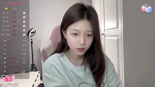 Snapshot of YaYa-521 chatting on March 18, 2025, 3:33 pm YaYa-521 online show from March 18, 2025, 3:33 pm