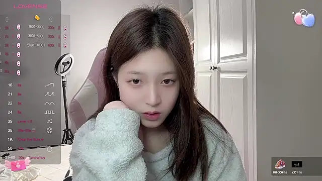Snapshot of YaYa-521 chatting on March 18, 2025, 6:39 pm YaYa-521 online show from March 18, 2025, 6:39 pm