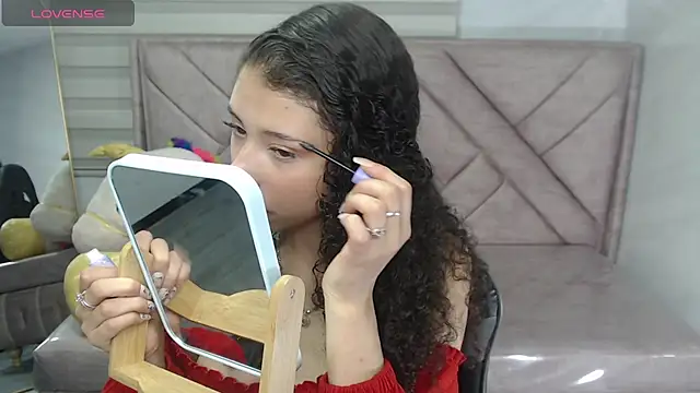 Snapshot of danatella_a chatting on September 21, 2025, 1:27 pm danatella a online show from September 21, 2025, 1:27 pm