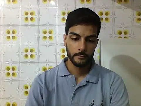 Gabrielteixeira120 online show from April 28, 2026, 11:47 am