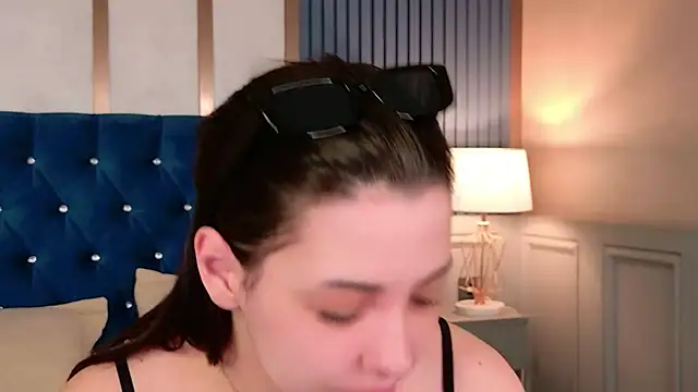 Snapshot of Alice_Deleon chatting on July 9, 2026, 10:48 am Alice Deleon online show from July 9, 2026, 10:48 am