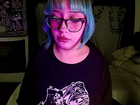 blue katt online show from September 29, 2025, 10:04 pm