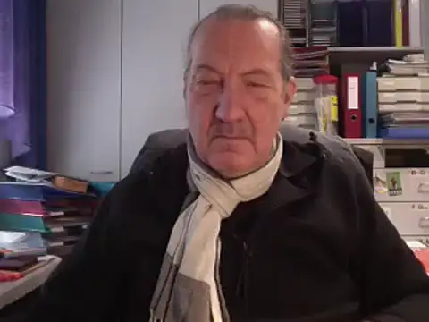 HMStraps01 online show from January 10, 2025, 11:54 am