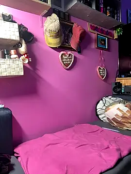 sexymelli18 online show from December 21, 2025, 6:31 pm