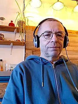 Xavspank2 online show from January 6, 2026, 9:02 am