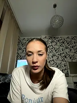 Snapshot of babyylora chatting on November 8, 2025, 6:44 pm babyylora online show from November 8, 2025, 6:44 pm