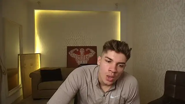 MaxKaiden online show from March 12, 2025, 5:13 am