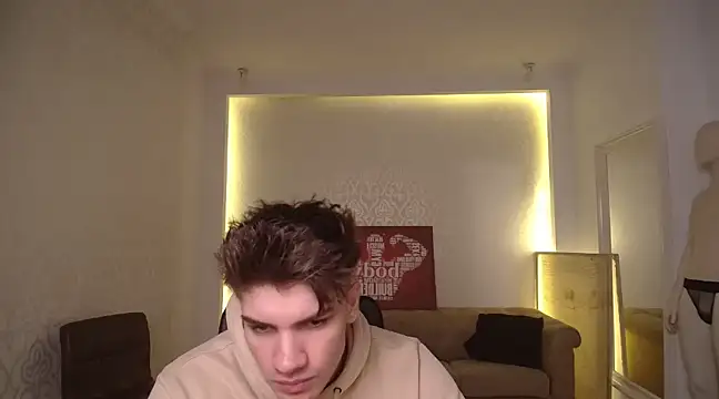 MaxKaiden online show from March 6, 2025, 5:14 am