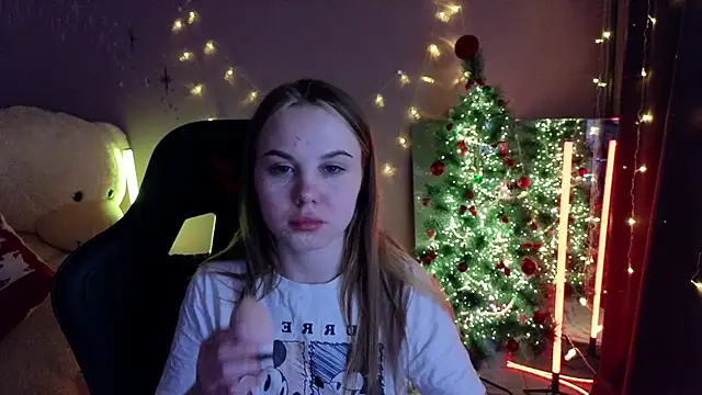 Dyna bae online show from December 2, 2025, 2:12 am