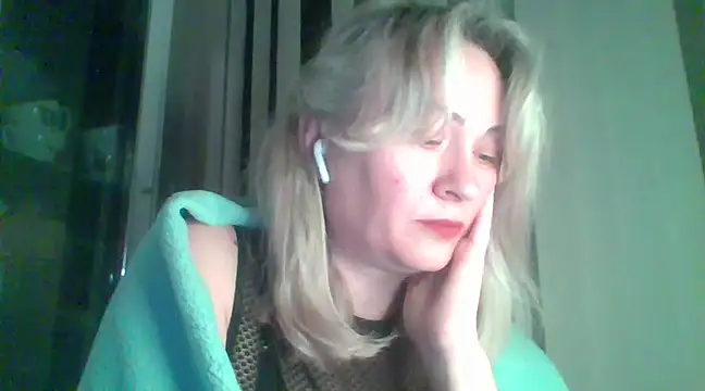 Mary888x online show from February 18, 2025, 6:47 pm