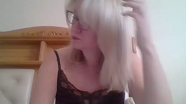 Mary888x online show from February 26, 2025, 5:10 pm