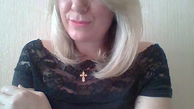 Mary888x online show from December 18, 2025, 9:36 am