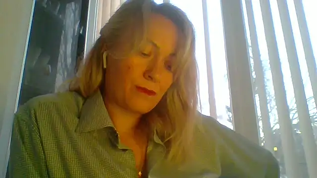 Mary888x online show from February 25, 2025, 3:31 pm