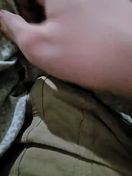 Snapshot of skiciyunis chatting on November 26, 2025, 8:42 pm skiciyunis online show from November 26, 2025, 8:42 pm